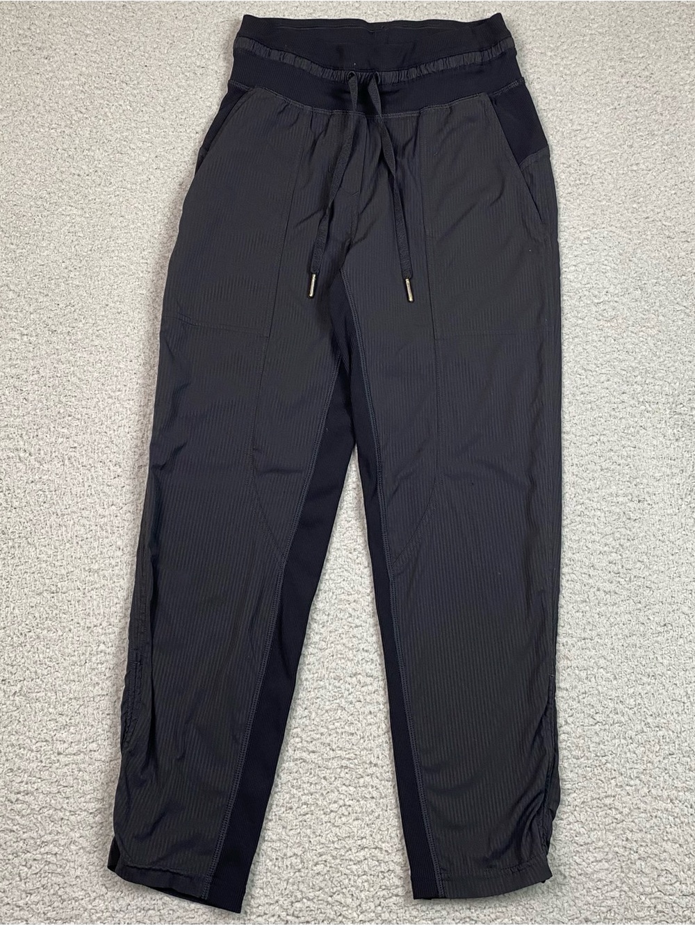 Lululemon Dance Studio Cropped Pants Women's Size 0 Black Athletic Stretch Yoga
